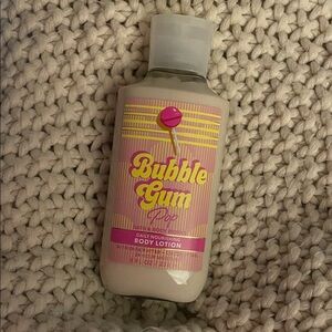 Bath & Body Works Bubble Gum Pop Body Lotion